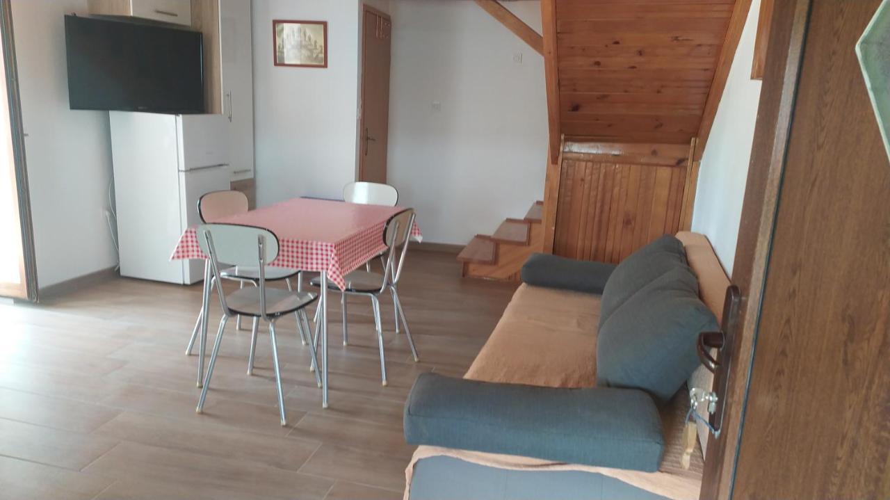 Holiday Home Pernat Exterior foto